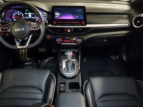 Used 2023 Kia Forte GT-Line w/ GT-Line Premium Package image 13