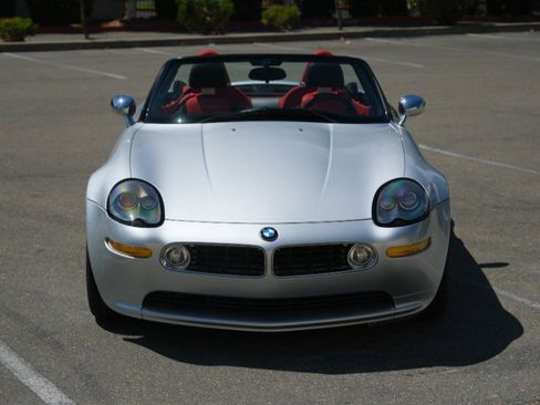 Used 2002 BMW Z8 image 3