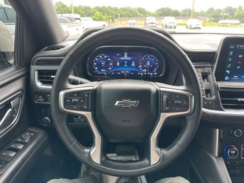 Used 2024 Chevrolet Tahoe Z71 w/ Luxury Package AWD/4WD image 13