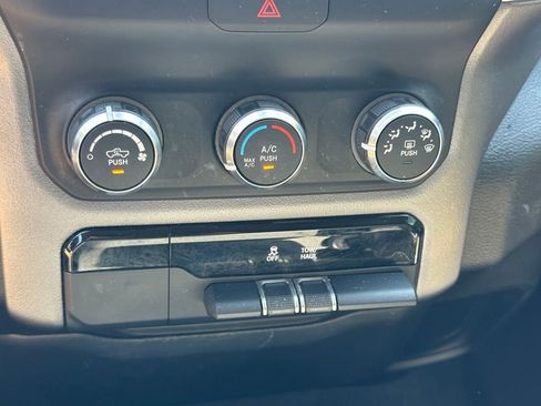 Used 2019 RAM 1500 Big Horn AWD/4WD image 28