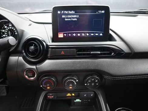 Used 2021 MAZDA MX-5 Miata RF Club RWD image 13