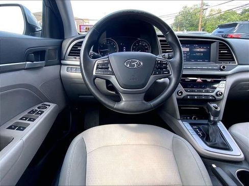 Used 2017 Hyundai Elantra SE w/ SE A/T Tech Package 03 FWD image 11