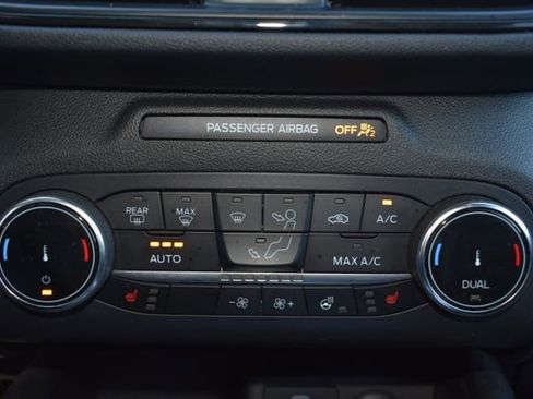 Used 2023 Ford Escape ST-Line AWD/4WD image 28