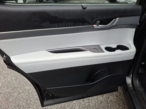 Used 2021 Hyundai Palisade SEL w/ Premium Package image 19