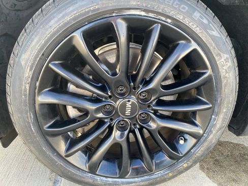 Used 2021 MINI Cooper Clubman S w/ Storage Package image 30