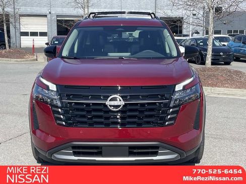 New 2026 Nissan Pathfinder SL w/ SL Premium Package AWD/4WD image 6