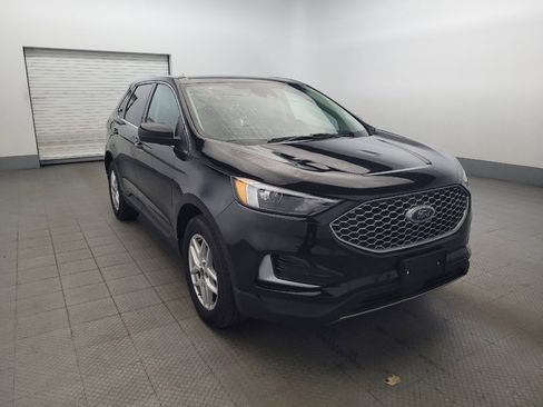 Used 2024 Ford Edge SEL image 13
