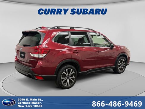 Used 2023 Subaru Forester Limited AWD/4WD image 5