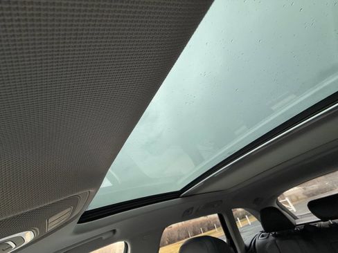 Used 2017 Audi A4 2.0T allroad Premium Plus w/ Technology Package image 14