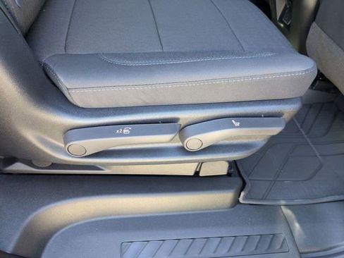 New 2026 Chevrolet Suburban LS w/ LS Custom Edition AWD/4WD image 35