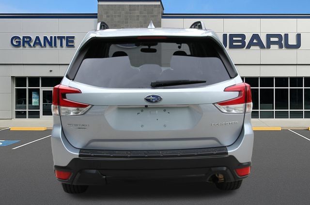 Used 2019 Subaru Forester Premium w/ All-Weather Package AWD/4WD image 9