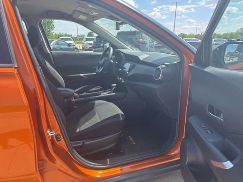 Used 2024 Nissan Kicks SV w/ Interior Electronics Package FWD image 21