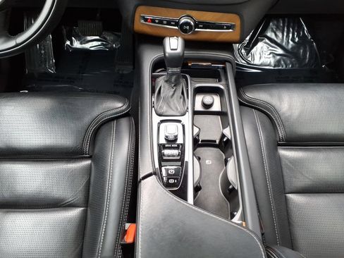 Used 2020 Volvo XC90 T6 Inscription AWD/4WD image 22