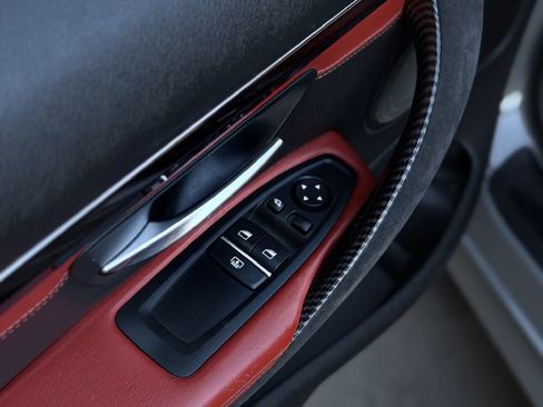 Used 2019 BMW M4 CS w/ Executive Package RWD image 31