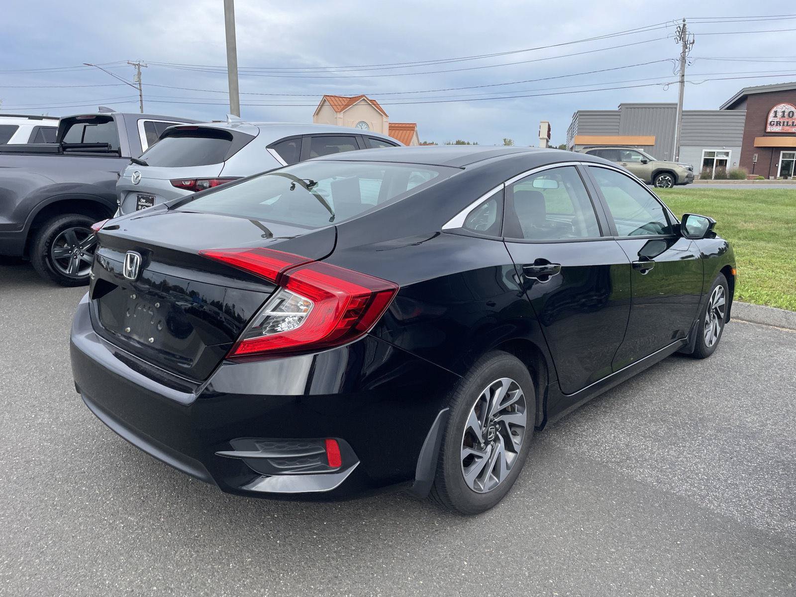 Used 2016 Honda Civic EX image 6