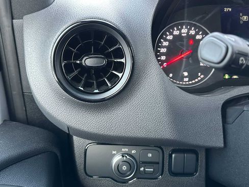 Used 2024 Mercedes-Benz Sprinter 2500 image 32