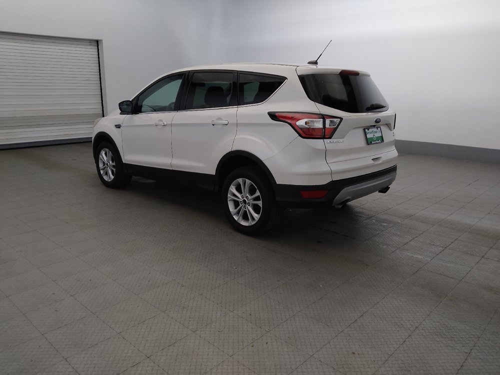Used 2017 Ford Escape SE AWD/4WD image 3