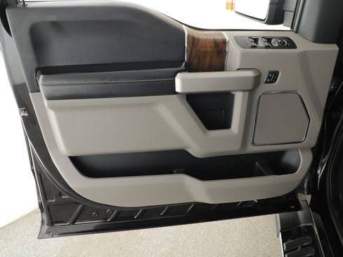 Certified 2020 Ford F150 Lariat w/ Equipment Group 502A Luxury AWD/4WD image 8