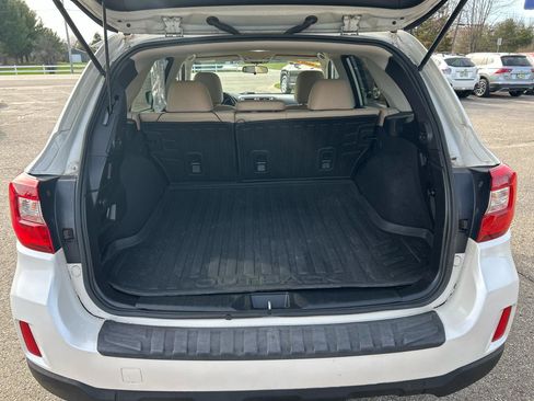 Used 2016 Subaru Outback 2.5i Limited image 23