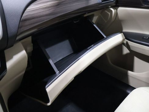 Used 2017 Honda Accord EX image 33