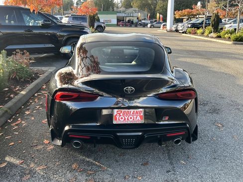 Used 2022 Toyota Supra image 9