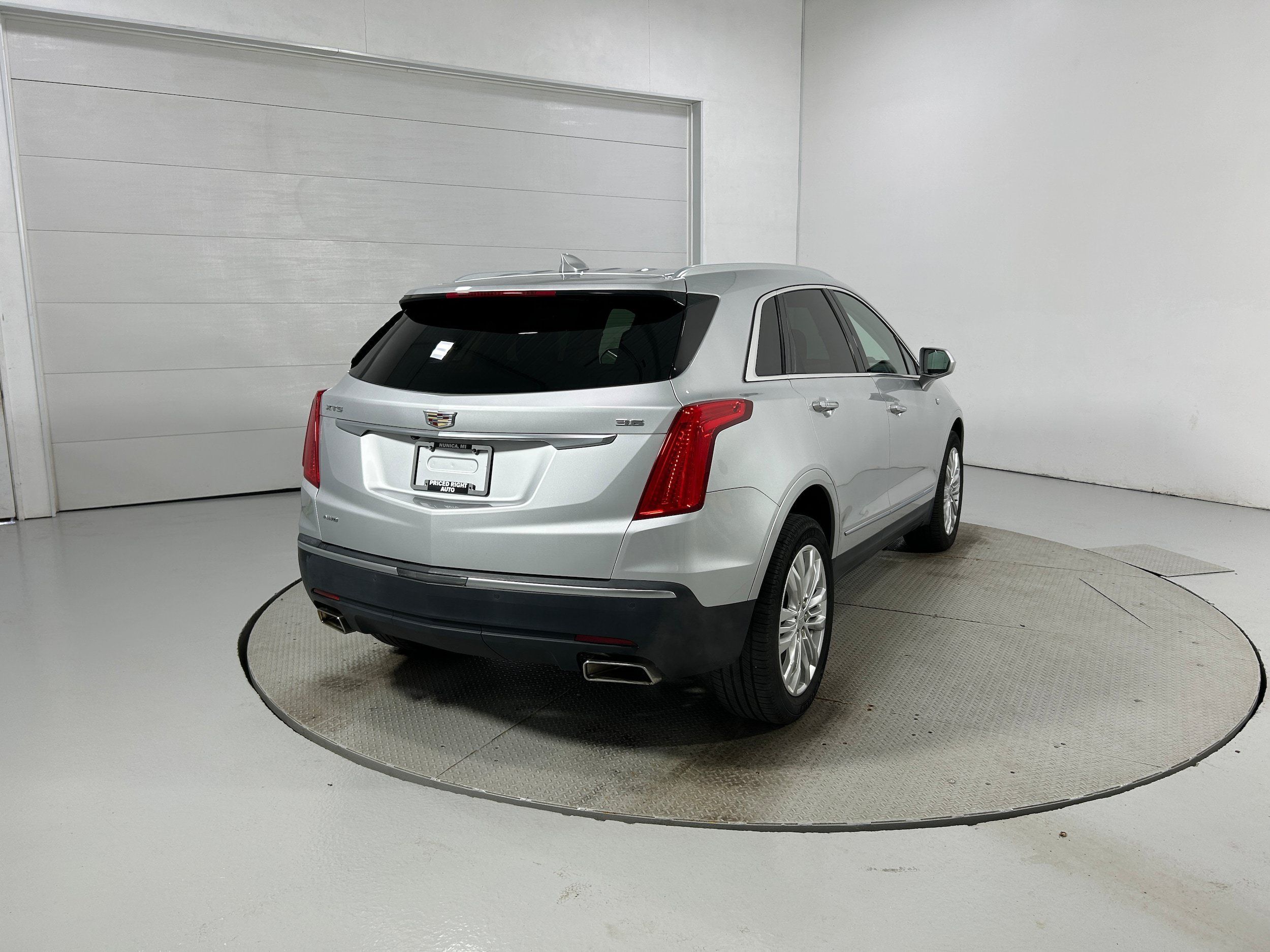 Used 2018 Cadillac XT5 Premium Luxury AWD/4WD image 38