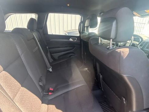 Used 2020 Jeep Grand Cherokee Laredo AWD/4WD image 22