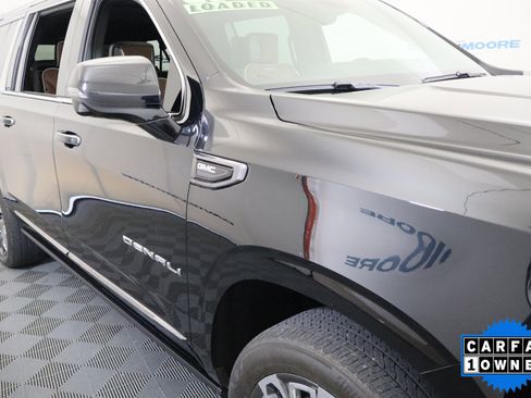 Used 2023 GMC Yukon XL Denali Ultimate AWD/4WD image 4
