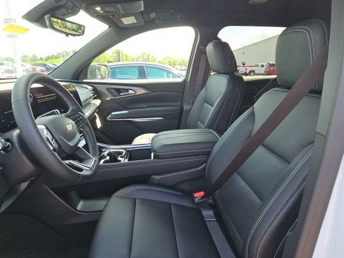 New 2026 Chevrolet Traverse LT w/ Driver Confidence Package image 19