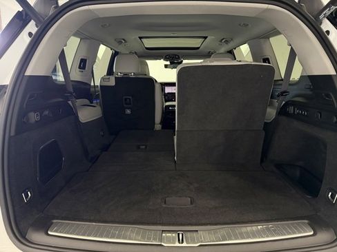 Used 2022 Jeep Grand Cherokee L Overland w/ Luxury Tech Group IV image 24