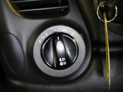 Used 2004 Porsche Boxster S image 40