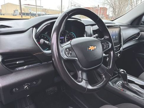 Used 2020 Chevrolet Traverse LT w/ LPO, Floor Liner Package image 10