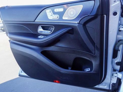 Used 2020 Mercedes-Benz GLE 350 4MATIC image 23