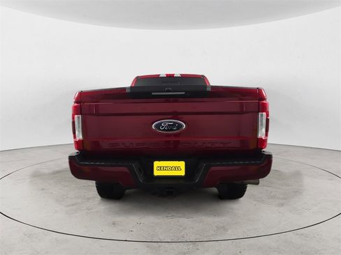 Used 2019 Ford F250 Lariat w/ Lariat Ultimate Package image 4