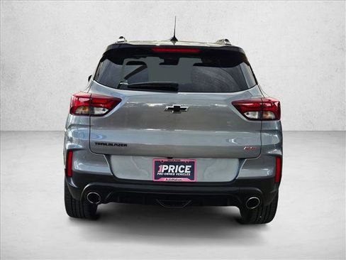 Used 2023 Chevrolet TrailBlazer RS w/ Sun and Liftgate Package FWD image 7