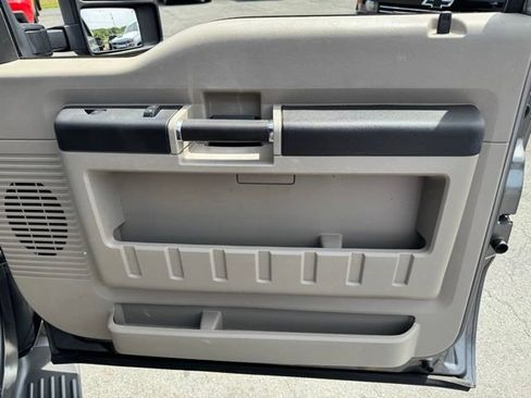Used 2009 Ford F250 XLT AWD/4WD image 16