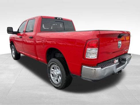 Used 2024 RAM 2500 Tradesman w/ Chrome Appearance Group AWD/4WD image 5