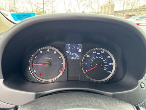 Used 2017 Hyundai Accent SE FWD image 9