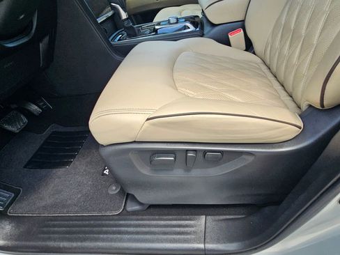 Used 2023 Nissan Armada Platinum w/ Captain's Chairs Package AWD/4WD image 20