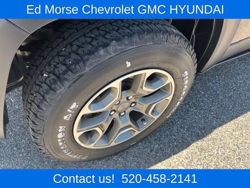 Used 2020 Jeep Cherokee Trailhawk AWD/4WD image 24