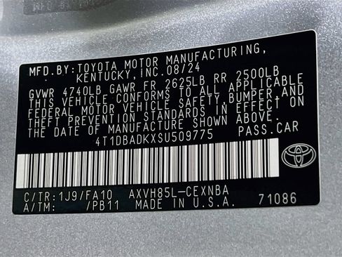 Used 2025 Toyota Camry LE AWD/4WD image 28