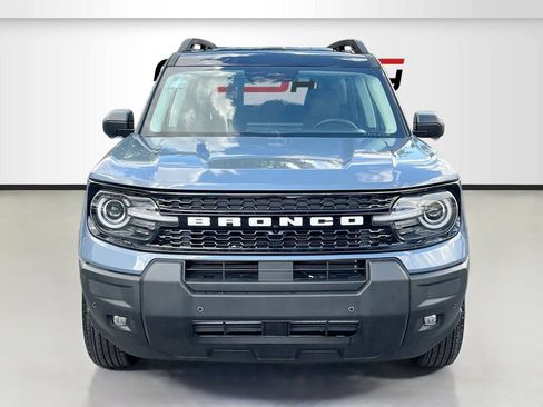 Used 2025 Ford Bronco Sport Outer Banks w/ Outer Banks Tech Package+ AWD/4WD image 2