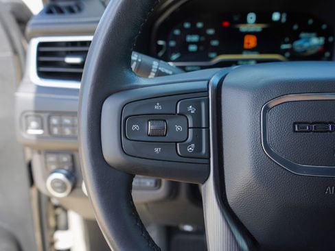 Used 2023 GMC Yukon Denali Ultimate AWD/4WD image 12