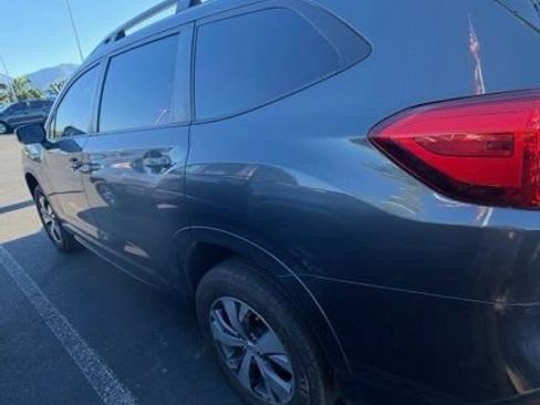 Used 2023 Subaru Ascent Premium w/ Convenience Package AWD/4WD image 2