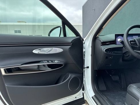 New 2026 Genesis GV70 2.5T AWD/4WD image 12