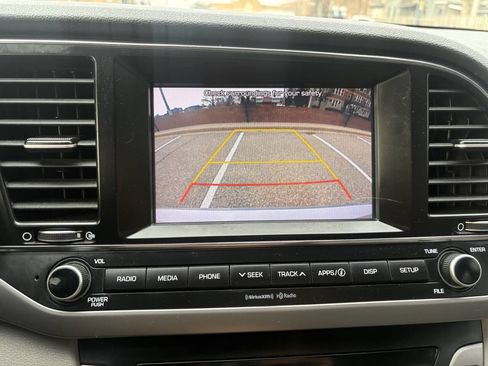 Used 2018 Hyundai Elantra SEL FWD image 35