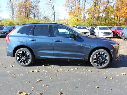 New 2026 Volvo XC60 B5 Plus w/ Protection Package Premier image 2