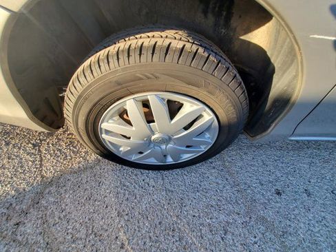 Used 2004 Toyota Sienna LE image 18