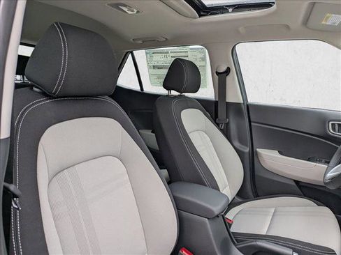 New 2026 Hyundai Venue SEL image 21