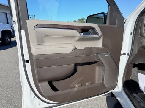 Used 2024 GMC Sierra 1500 SLT w/ SLT Premium Plus Package image 11